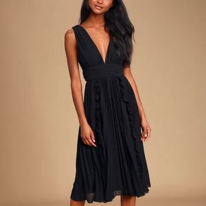 Lulu's Perfect Storm Pleated Midi Dress